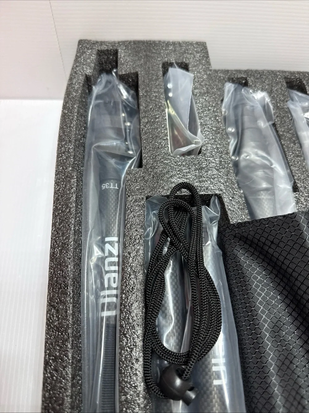 TT35 Black Carbon Fiber Hiking Stick Tripod